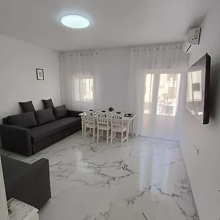 Apartment Nuevo Cerca Del Mar